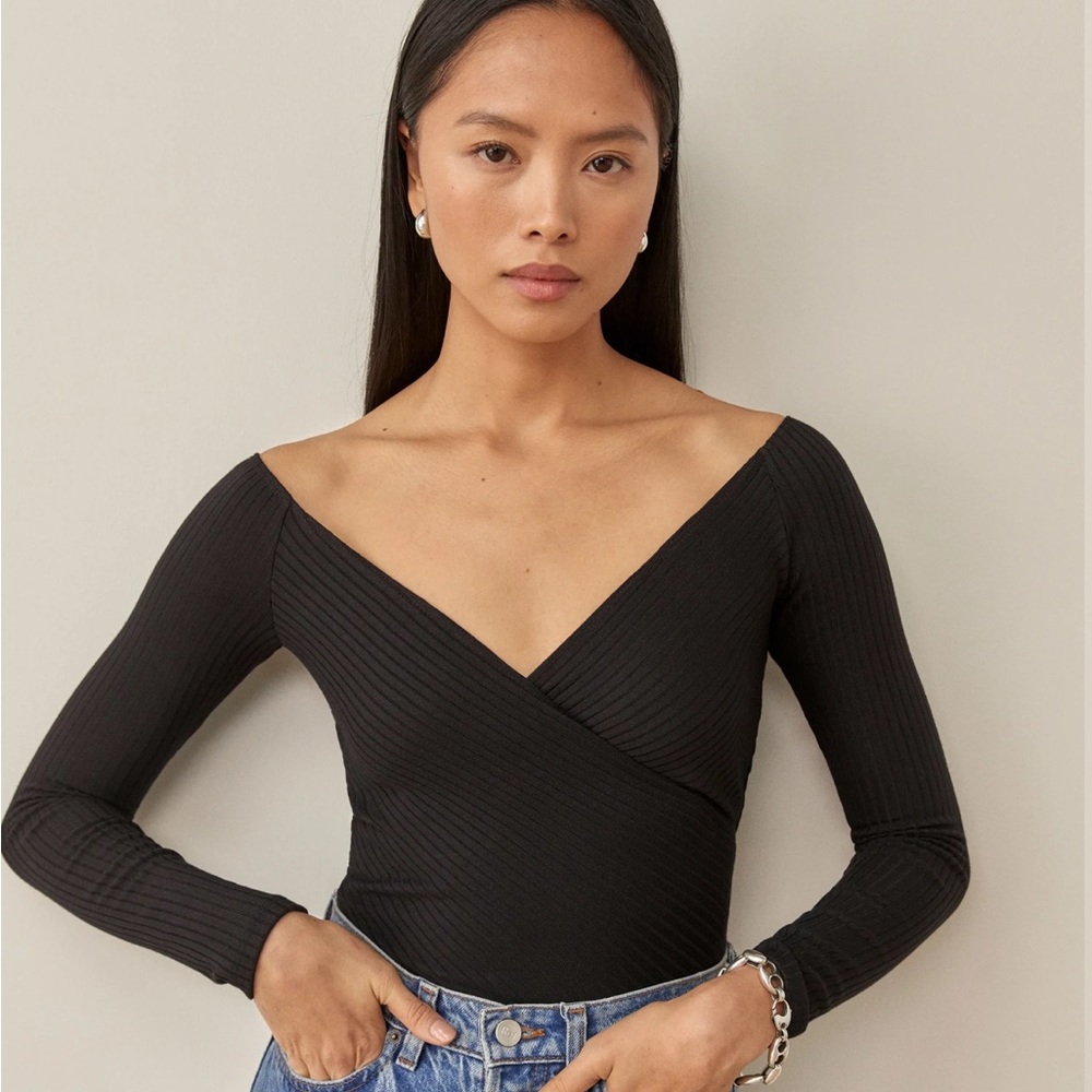 Reformation Minnie Top in Black